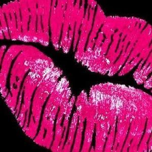 Meet your Posher, Pamela